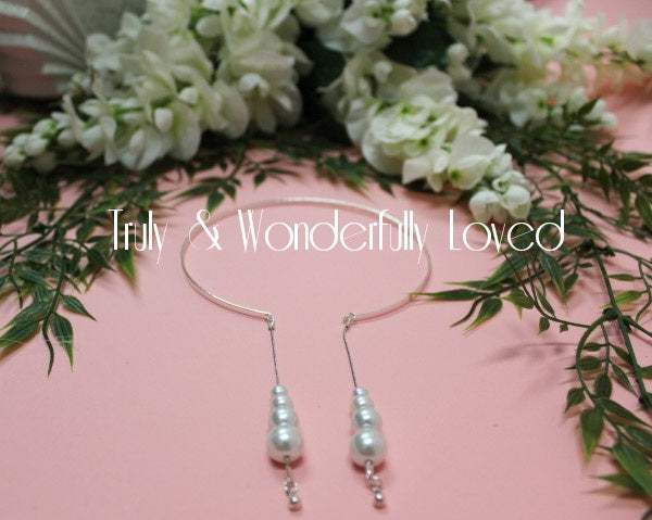 Oozing Elegance Choker
